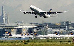 Lufthansa Flughafen Frankfurt 290