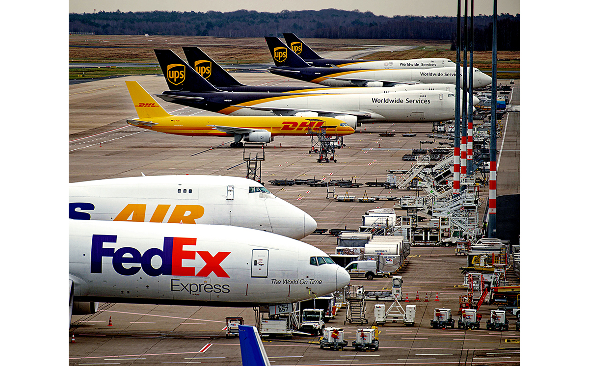 Flugzeuge Flughafen Fedex 1200