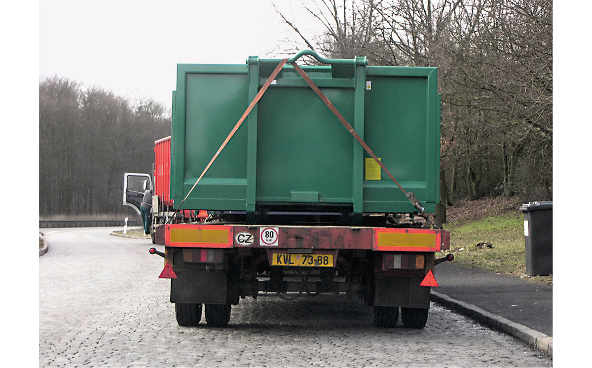 Ladungssicherung Mulde Lkw falsch 1200