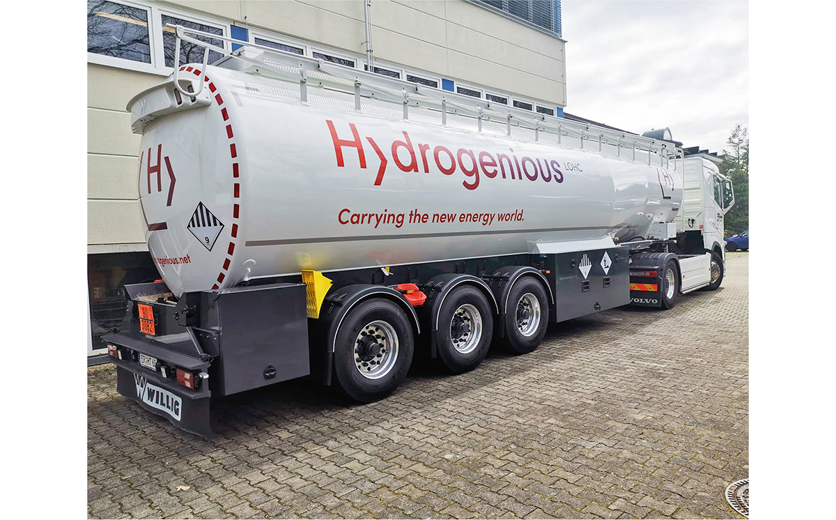 Hydrogenious Tankfahrzeug 1200