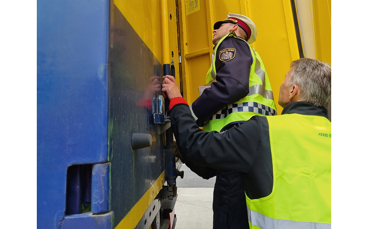 Polizei Kontrolle Österreich 1200
