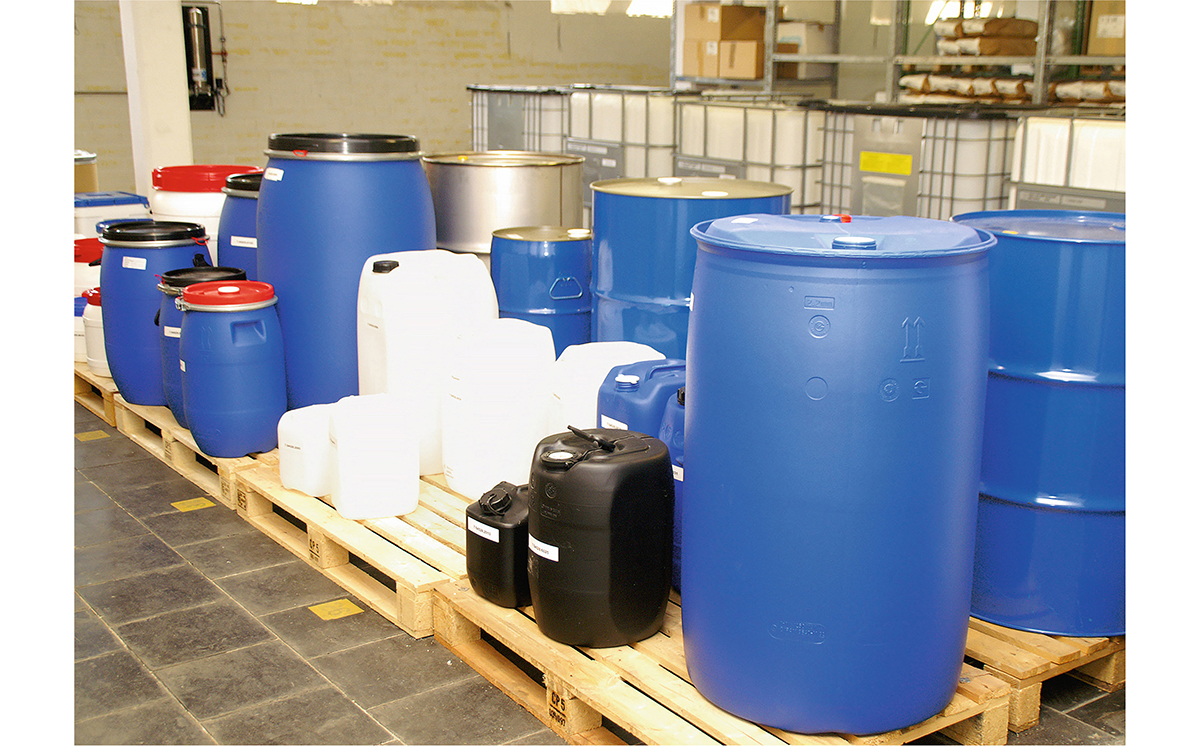 Fässer Kanister IBC Verpackungen 1200