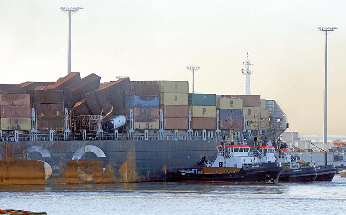 Containerschiff Brand MSC Flaminia 1200