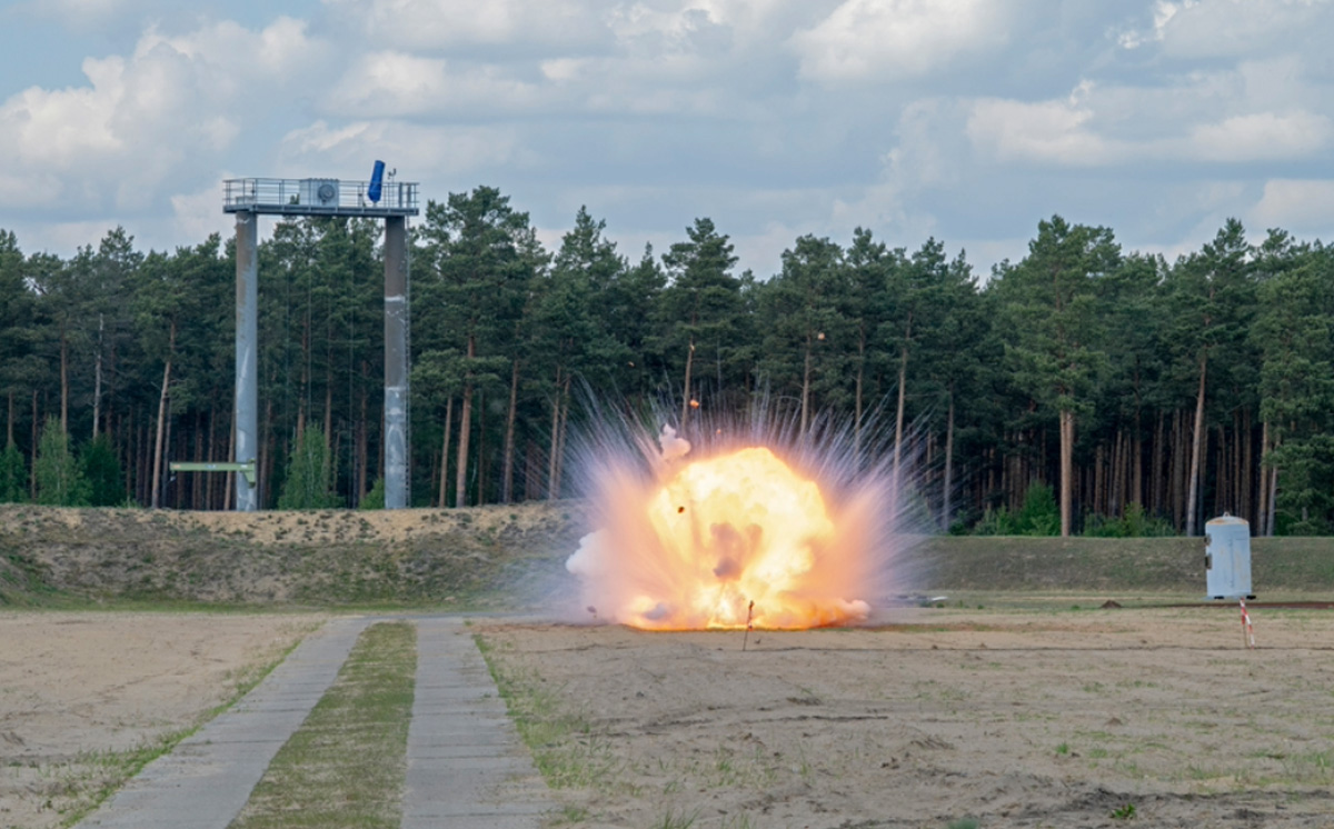 Explosion BAM-Testgelände 1200 Explosion BAM-Testgelände 1200