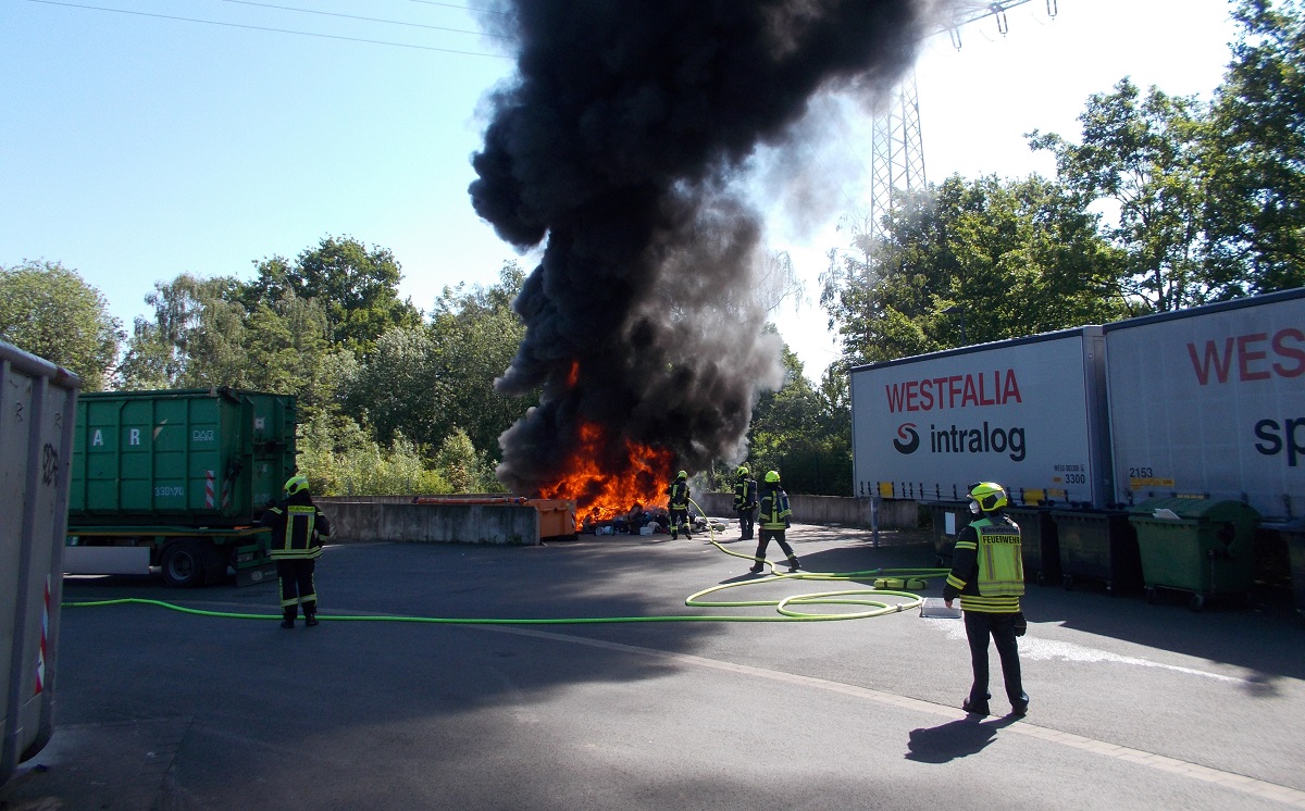 Brand Feuerwehr EAG Elektro Wertstoffhof Lithium 1200