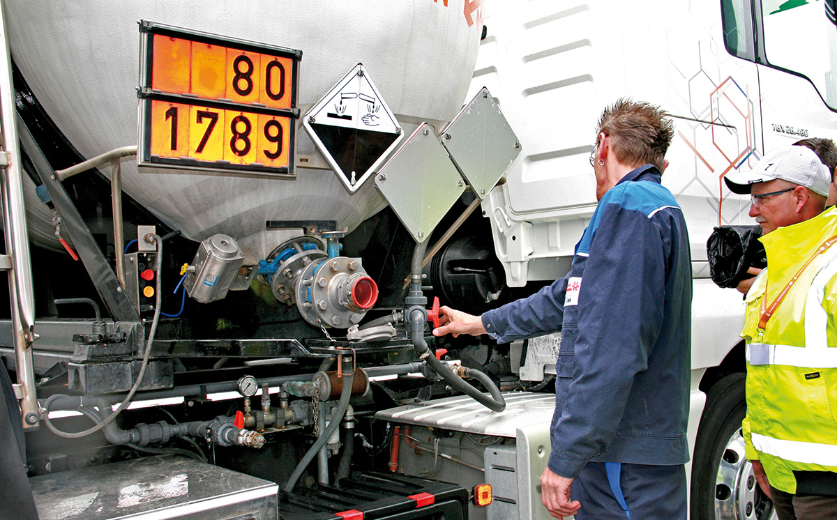 Auslauf Tankfahrzeug OWC 1200 Auslauf Tankfahrzeug OWC 1200