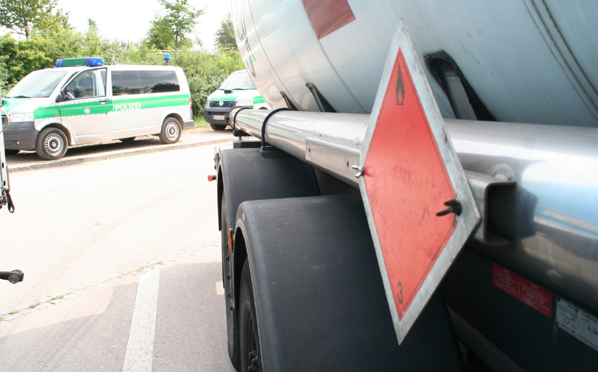 Gefahrzettel Kennzeichen LKW 1200