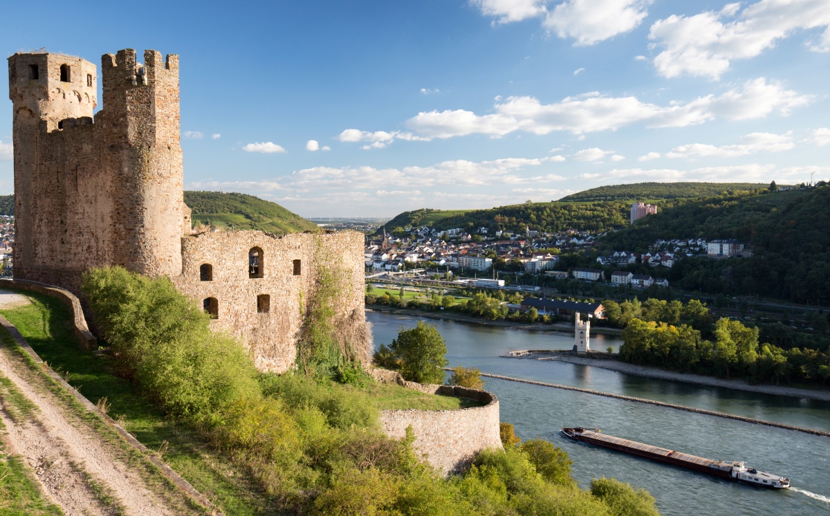 Rhein Binnenschiff Burg Ehrenfels 1200