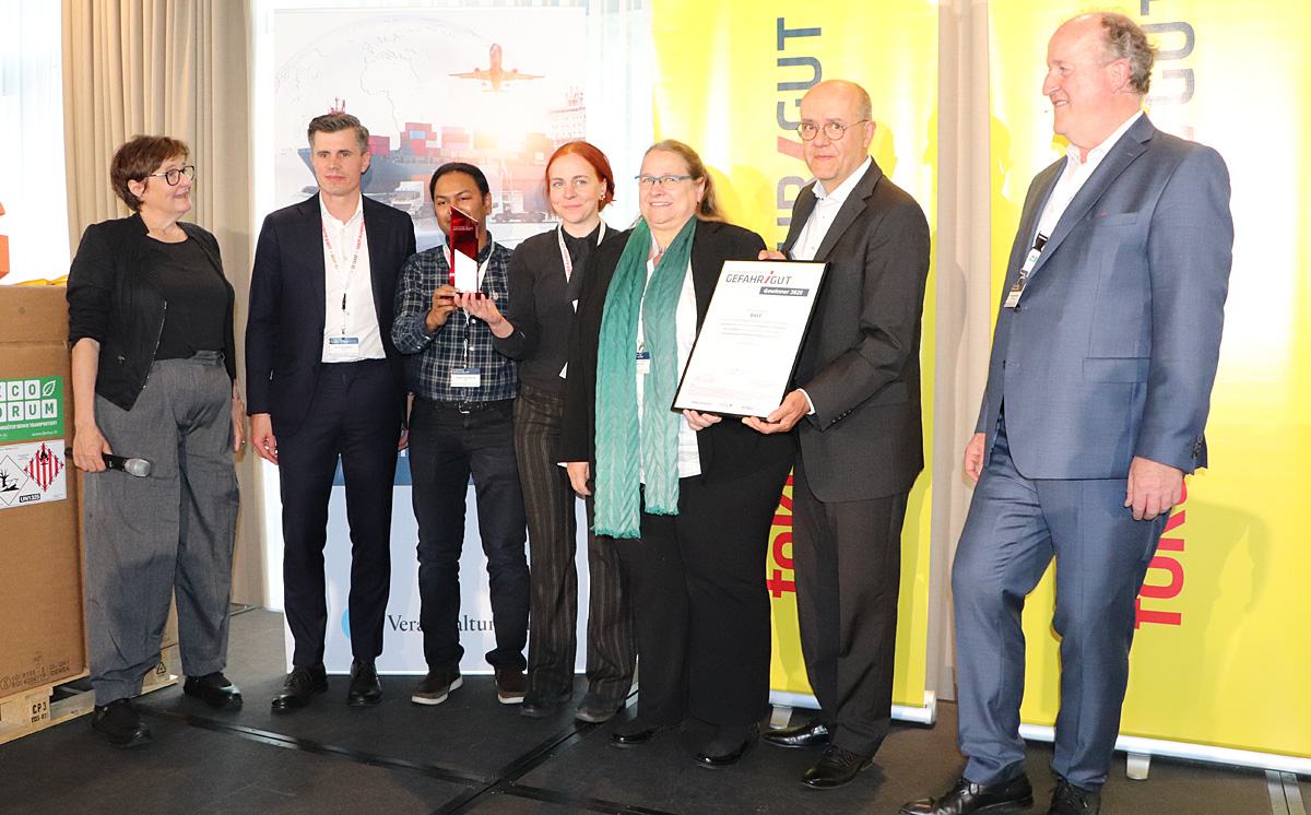 Übergabe Innovationspreis 2025