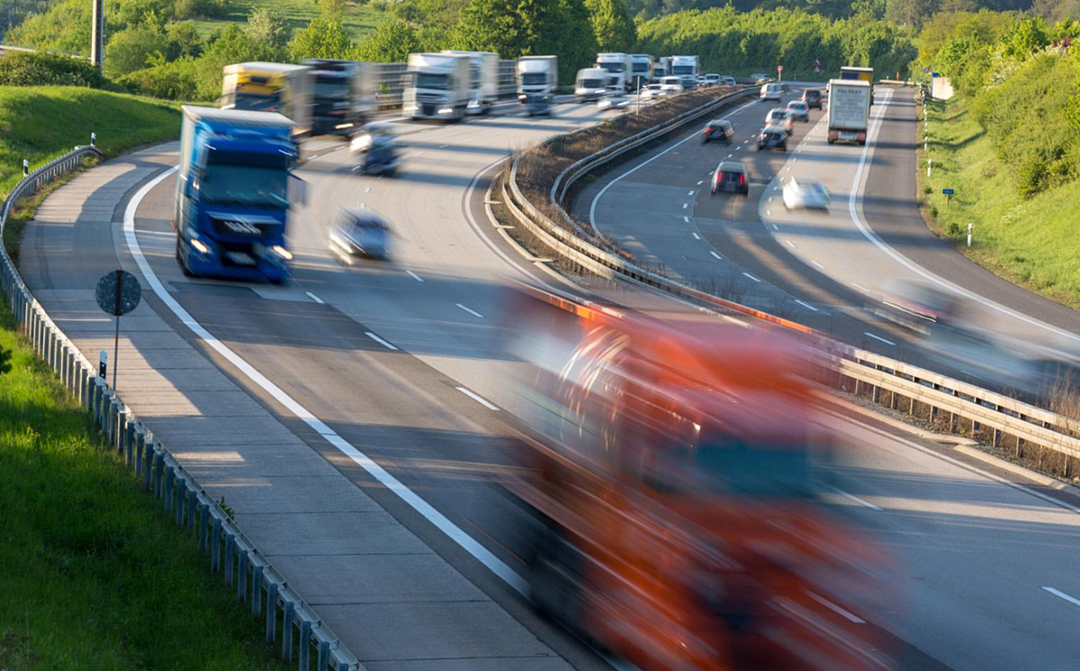 Autobahn Verkehr