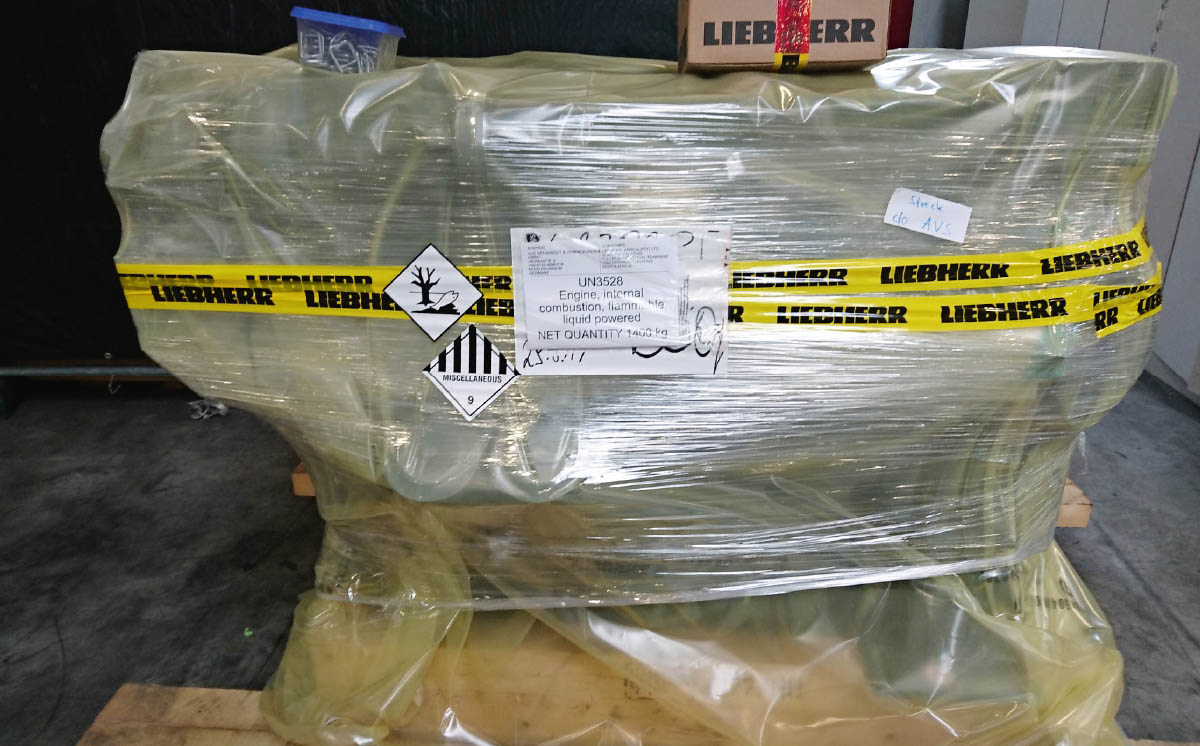 Umverpackung Motoren Luftfracht 1200