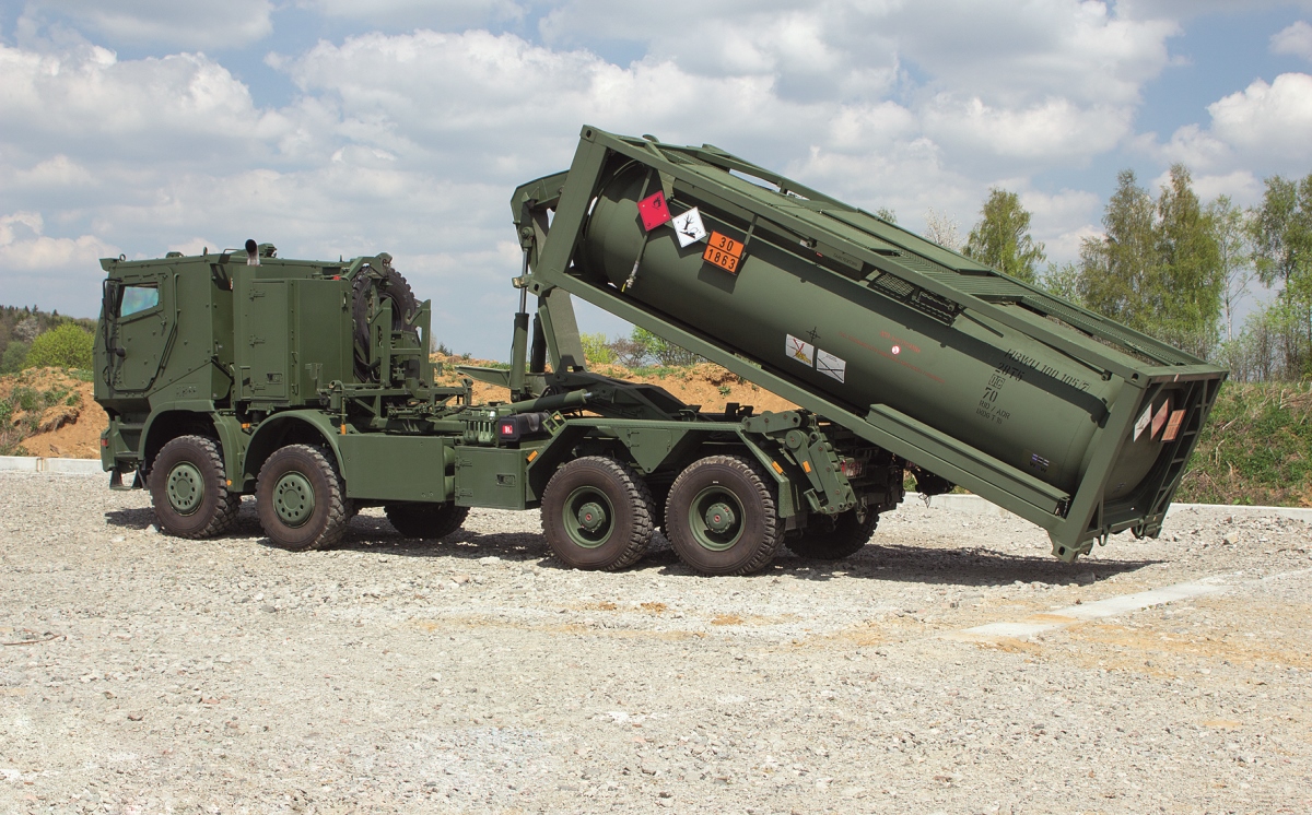 Tankcontainer Armee Österreich 1200