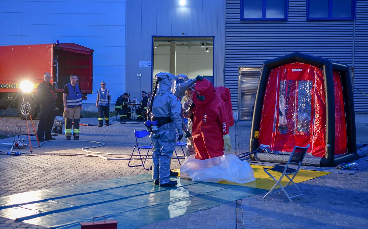 Schutzanzug Feuerwehr Übung 1200